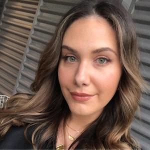 Meet your Posher, Rebecca